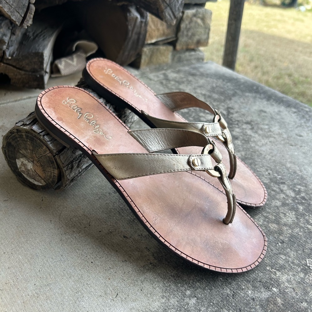 Lilly Pulitzer Gold Women's‎ Sandals Mckim  leather thong sandal Sz-7. T